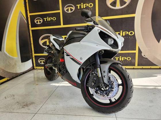 YAMAHA YZF R1 